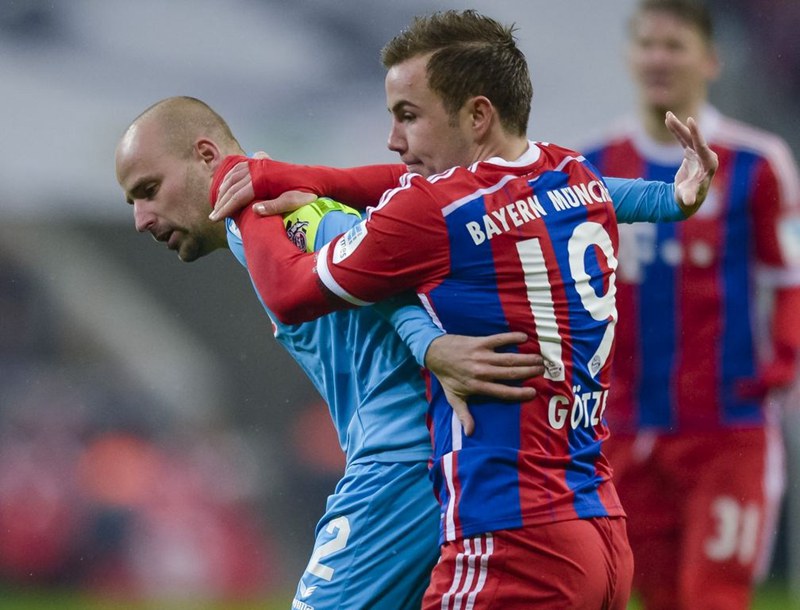 感到措手不 感到措手不