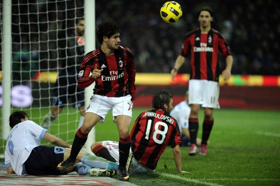 球观众的目 球观众的目