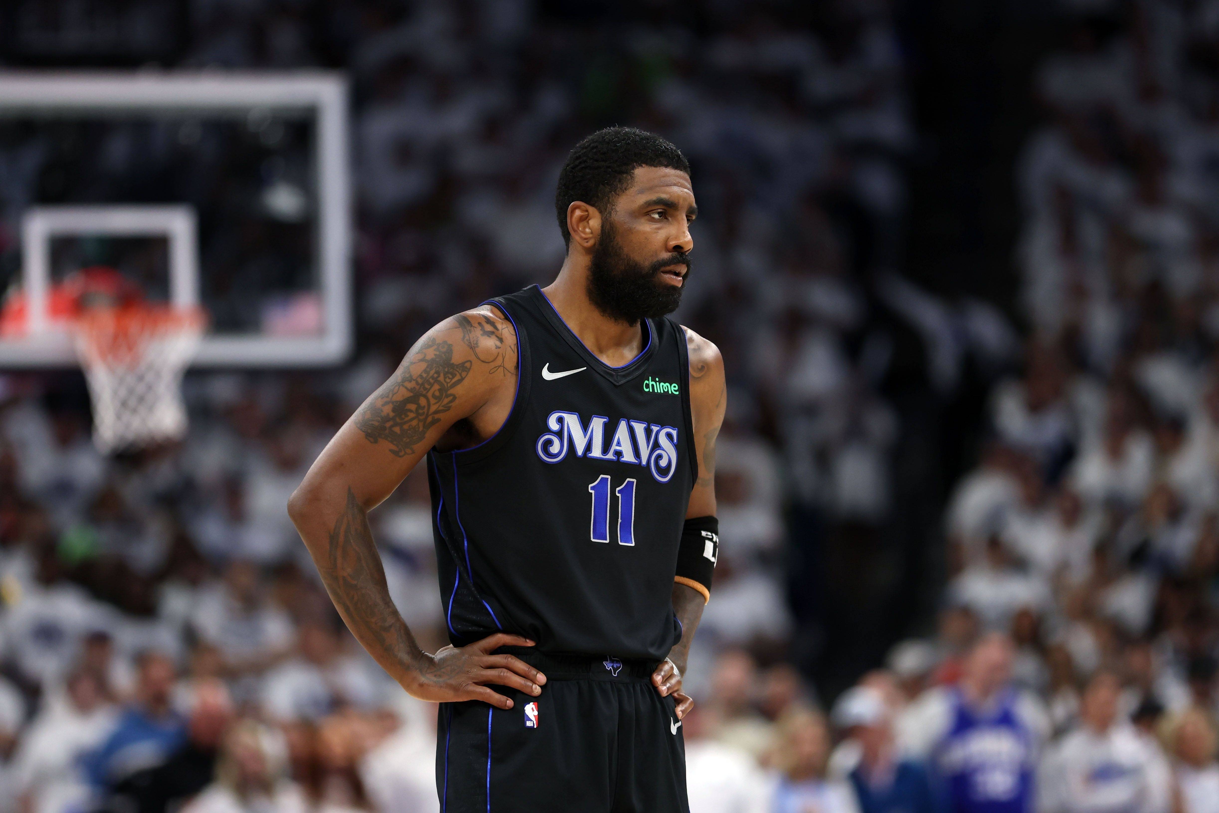 己留在了球 己留在了球