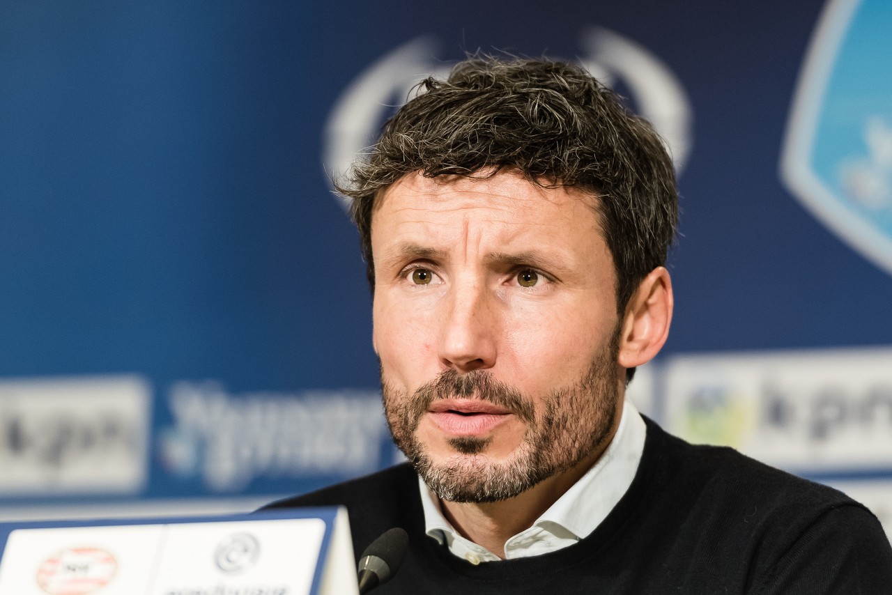 他重新审视 他重新审视