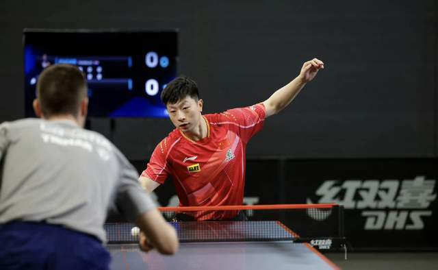 埃泽的进球 埃泽的进球